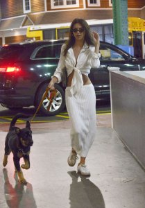 Emily Ratajkowski Sexy TheFappeningBlog.com 42.jpg