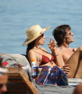 Alessandra Ambrosio Sexy TheFappeningBlog.com 11.jpg