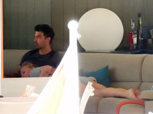 Sophie Turner Sexy TheFappeningBlog.com 16.jpg