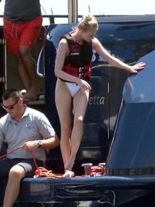 Sophie Turner Sexy TheFappeningBlog.com 58.jpg