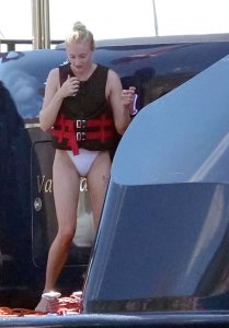 Sophie Turner Sexy TheFappeningBlog.com 63.jpg