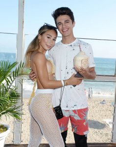 Eva Gutowski Sexy TheFappeningBlog.com 14.jpg