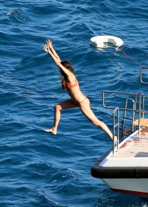 Sara Sampaio Sexy TheFappeningBlog.com 22.jpg