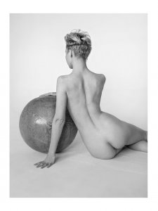 Alevtina Kuznetsova Nude TheFappeningBlog.com 3.jpg