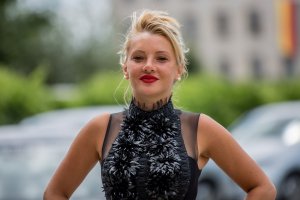 Evelyn Burdecki Sexy TheFappeningBlog.com 11.jpg