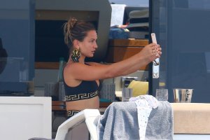 Sam Faiers Sexy TheFappeningBlog.com 10.jpg