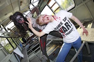 GEEK ART - Bodypainting meets Sci-Fi TheFappeningBlog.com 23.jpg