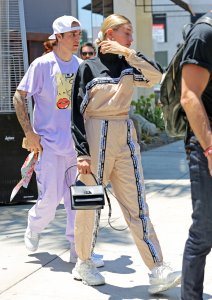 Hailey Baldwin Sexy TheFappeningBlog.com 2.jpg