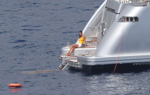 Silvia Toffanin Sexy TheFappeningBlog.com 1.jpg