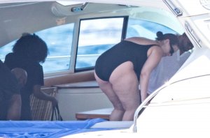 Ashley Graham Sexy TheFappeningBlog.com 10.jpg