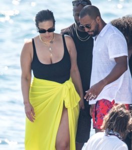 Ashley Graham Sexy TheFappeningBlog.com 25.jpg