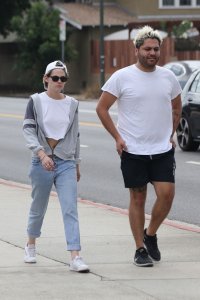 Kristen Stewart Braless TheFappeningBlog.com 1.jpg