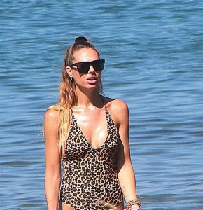 Ilary Blasi Sexy TheFappeningBlog.com 14.jpg