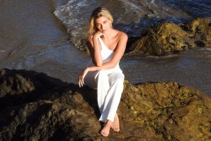 Hailey Bieber Sexy TheFappeningBlog.com 11.jpg