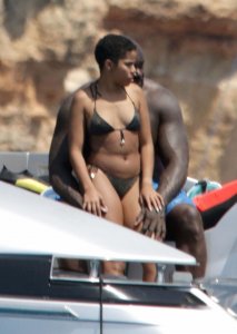 Shaquille O'Neal girlfriend TheFappeningBlog.com 8.jpg