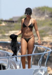 Shaquille O'Neal girlfriend TheFappeningBlog.com 24.jpg