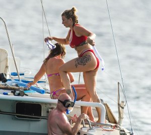 Olivia Buckland Sexy TheFappeningBlog.com 30.jpg