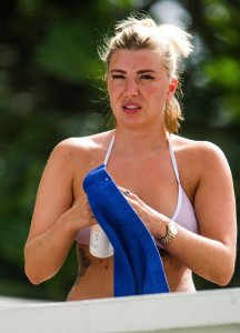 Olivia Buckland Sexy TheFappeningBlog.com 5.jpg