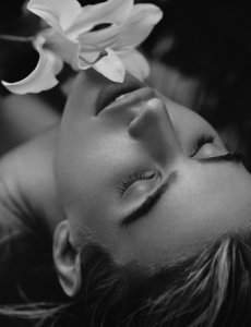 Chloe Holmes Nude TheFappeningBlog.com 4.jpg