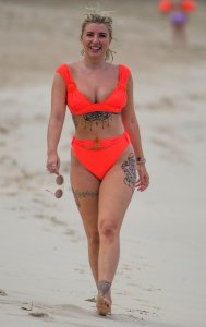 Olivia Buckland Sexy TheFappeningBlog.com 1.jpg