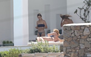 Bella Hadid, Gigi Hadid Sexy TheFappeningBlog.com 2.jpg