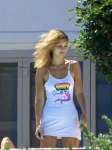 Gigi Hadid, Bella Hadid Sexy TheFappeningBlog.com 42.jpg