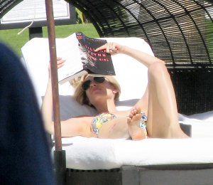 Kristin Cavallari in a Bikini 21.jpg