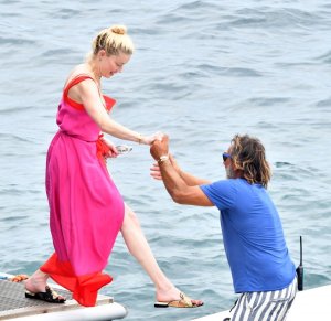 Amber Heard Sexy TheFappeningBlog.com 49.jpg