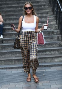 Amber Davies Sexy TheFappeningBlog.com 10.jpg