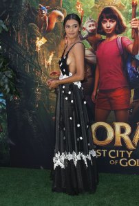 Madeleine Madden Sexy TheFappeningBlog.com 23.jpg