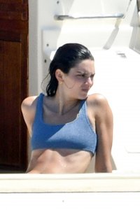 Kendall Jenner Sexy TheFappeningBlog.com 2.jpg