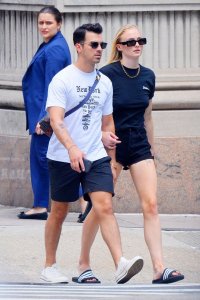 Sophie Turner Sexy TheFappeningBlog.com 3.jpg