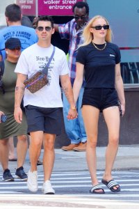 Sophie Turner Sexy TheFappeningBlog.com 2.jpg