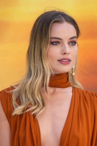 Margot Robbie Sexy TheFappeningBlog.com 5.jpg