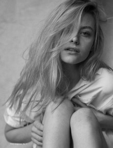 Marika Hildebrand Nude TheFappeningBlog.com 3.jpg