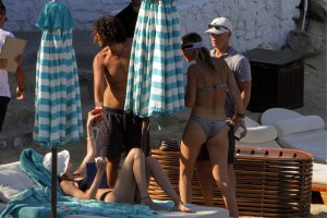 Bella Hadid, Gigi Hadid, Alana Hadid Sexy TheFappeningBlog.com 79.jpg