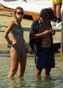 Bella Hadid, Gigi Hadid, Alana Hadid Sexy TheFappeningBlog.com 86.jpg