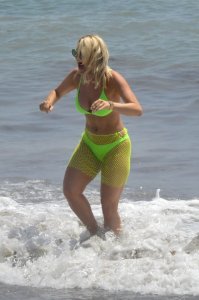 Danielle Armstrong, Ferne McCann Sexy TheFappeningBlog.com 27.jpg