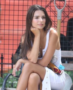Emily Ratajkowski Sexy TheFappeningBlog.com 11.jpg