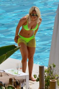 Ferne McCann, Danielle Armstrong Sexy TheFappeningBlog.com 10.jpg