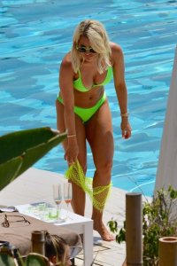 Ferne McCann, Danielle Armstrong Sexy TheFappeningBlog.com 14.jpg