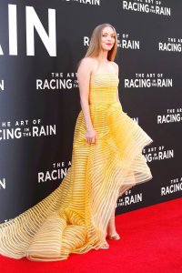 Amanda Seyfried Sexy TheFappeningBlog.com 39.jpg