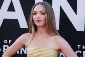 Amanda Seyfried Sexy TheFappeningBlog.com 163.JPG