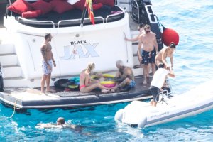 Chiara Ferragni Sexy TheFappeningBlog.com 23.jpg