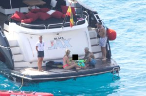 Chiara Ferragni Sexy TheFappeningBlog.com 26.jpg