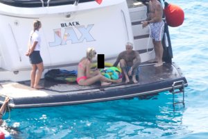 Chiara Ferragni Sexy TheFappeningBlog.com 28.jpg