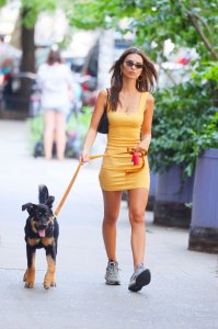 Emily Ratajkowski Sexy TheFappeningBlog.com 3.jpg