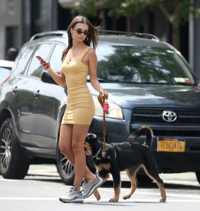 Emily Ratajkowski Sexy TheFappeningBlog.com 39.jpg