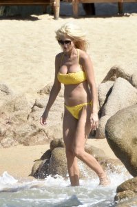 Victoria Silvstedt Sexy TheFappeningBlog.com 16.jpg