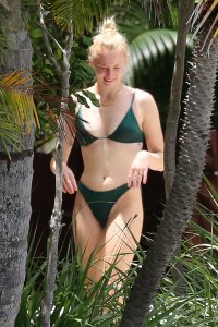 Sophie Turner Sexy TheFappeningBlog.com 51.jpg
